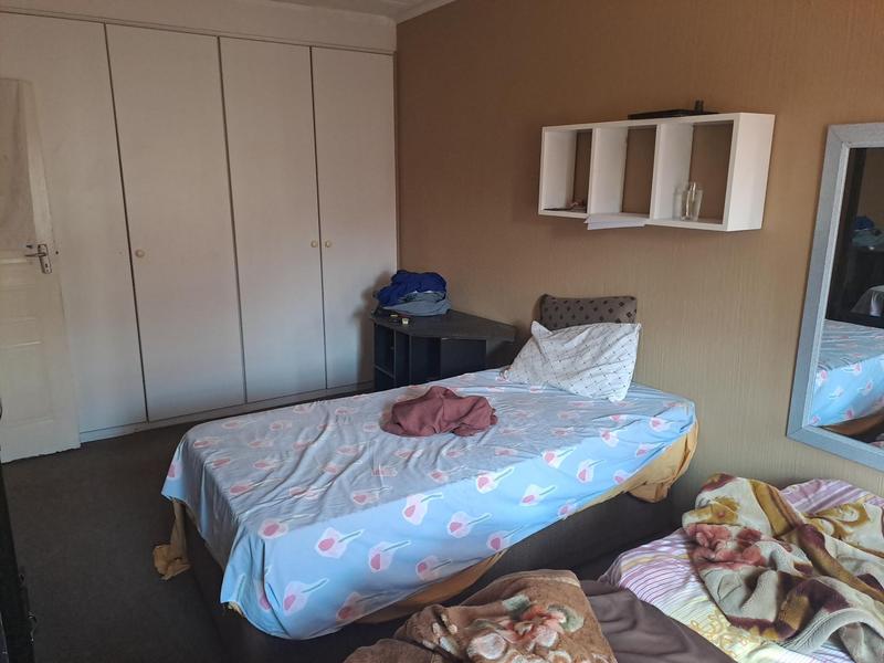 2 Bedroom Property for Sale in Bezuidenhout Valley Gauteng