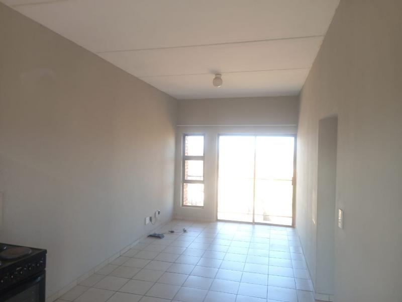 To Let 2 Bedroom Property for Rent in Chiawelo Gauteng