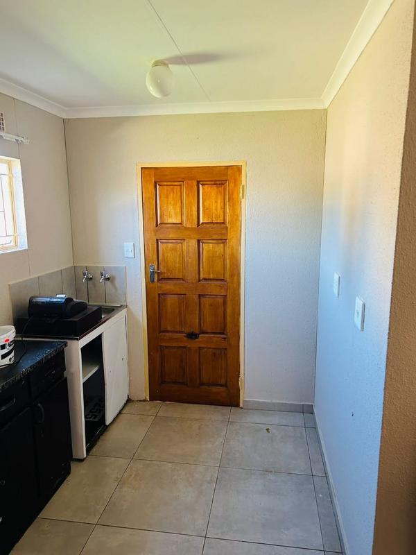 To Let 2 Bedroom Property for Rent in Mahube Valley Gauteng