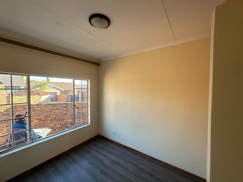 3 Bedroom Property for Sale in Thatchfield Gauteng