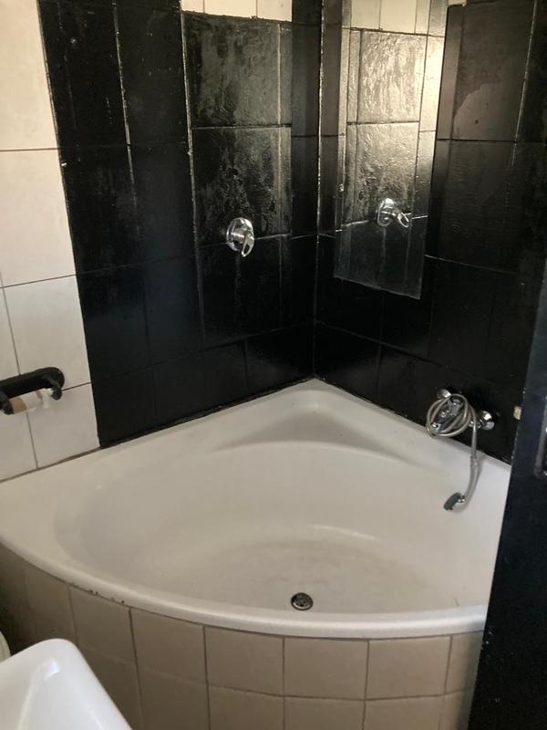 To Let 2 Bedroom Property for Rent in Bedfordview Gauteng