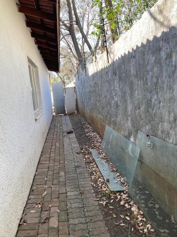 To Let 2 Bedroom Property for Rent in Bedfordview Gauteng