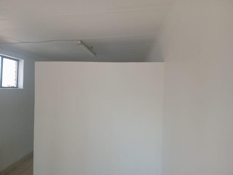 To Let 1 Bedroom Property for Rent in Terenure Gauteng