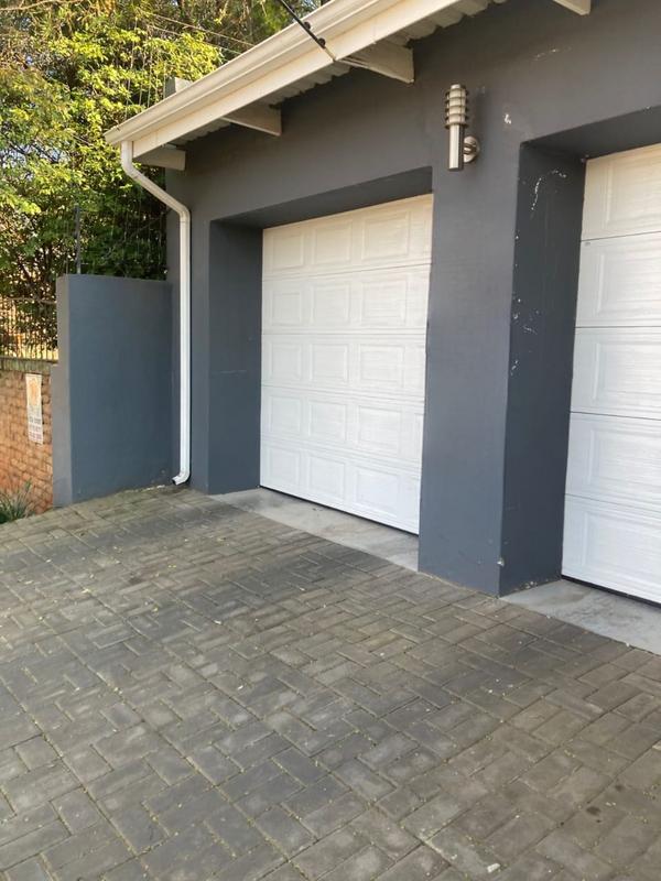4 Bedroom Property for Sale in Primrose Hill Gauteng