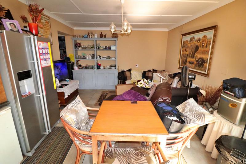 6 Bedroom Property for Sale in Primrose Gauteng