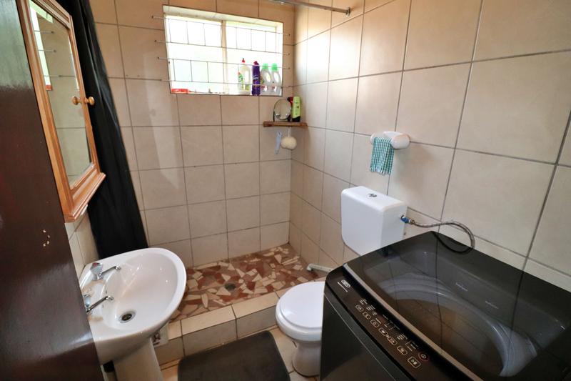 6 Bedroom Property for Sale in Primrose Gauteng