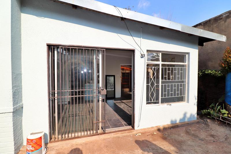 6 Bedroom Property for Sale in Primrose Gauteng