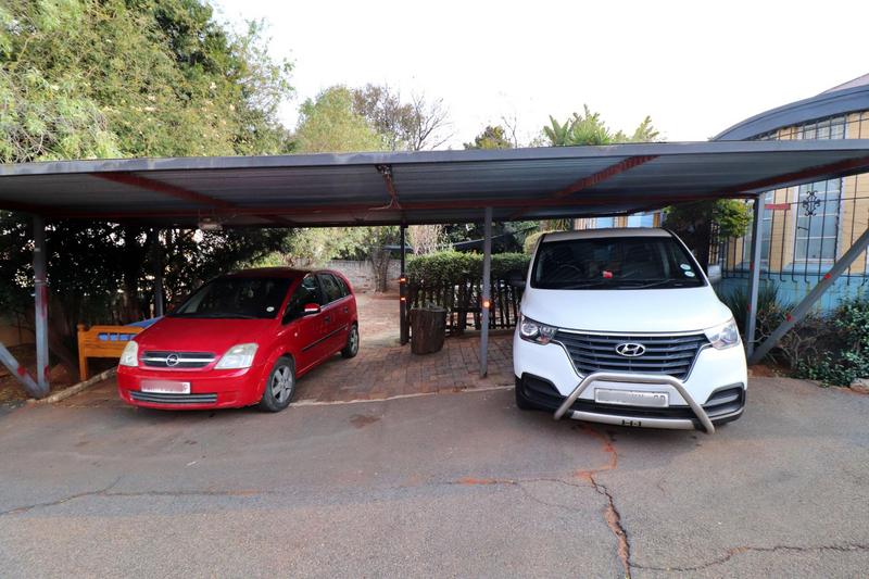 6 Bedroom Property for Sale in Primrose Gauteng