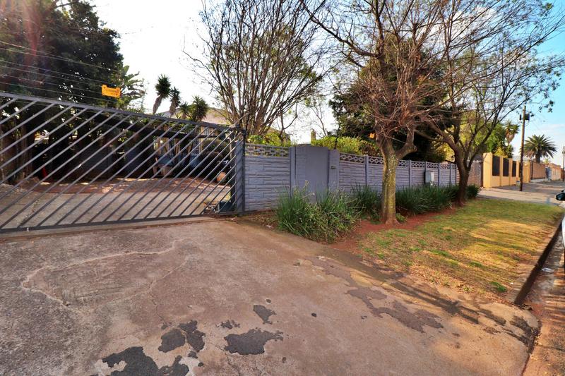 6 Bedroom Property for Sale in Primrose Gauteng