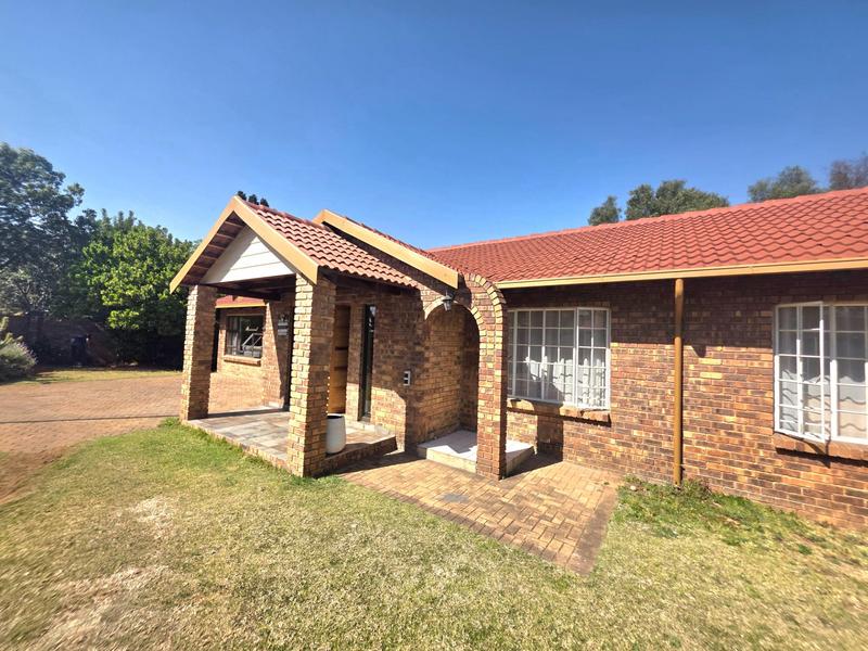 3 Bedroom Property for Sale in Sunward Park Gauteng