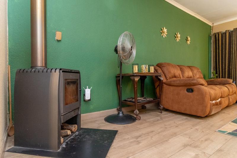 4 Bedroom Property for Sale in Brackenhurst Gauteng