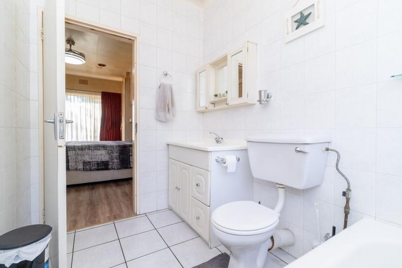 4 Bedroom Property for Sale in Brackenhurst Gauteng