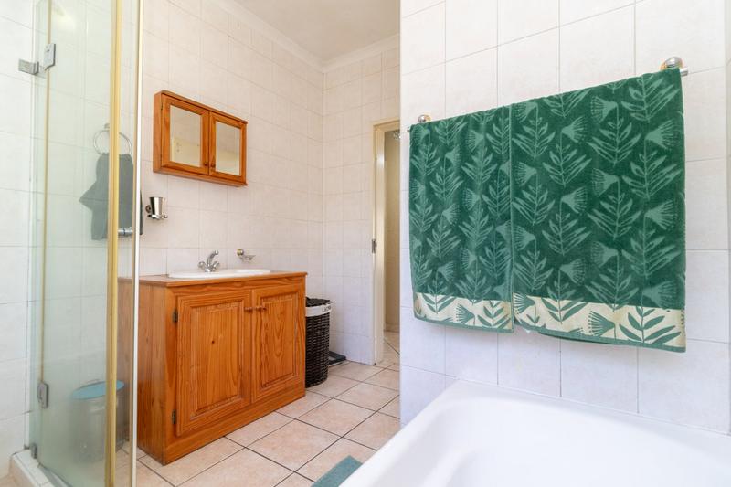 4 Bedroom Property for Sale in Brackenhurst Gauteng