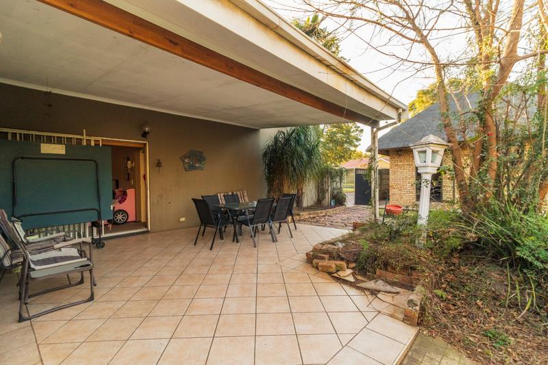 4 Bedroom Property for Sale in Brackenhurst Gauteng