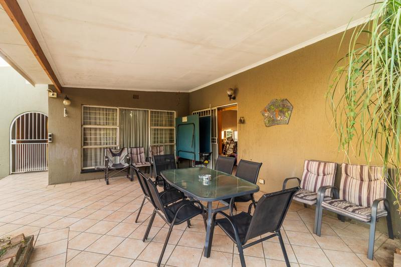 4 Bedroom Property for Sale in Brackenhurst Gauteng