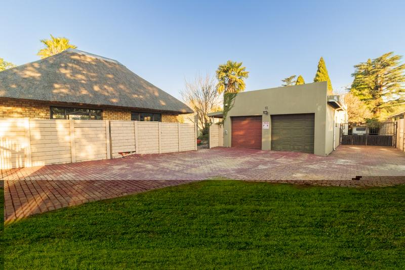 4 Bedroom Property for Sale in Brackenhurst Gauteng