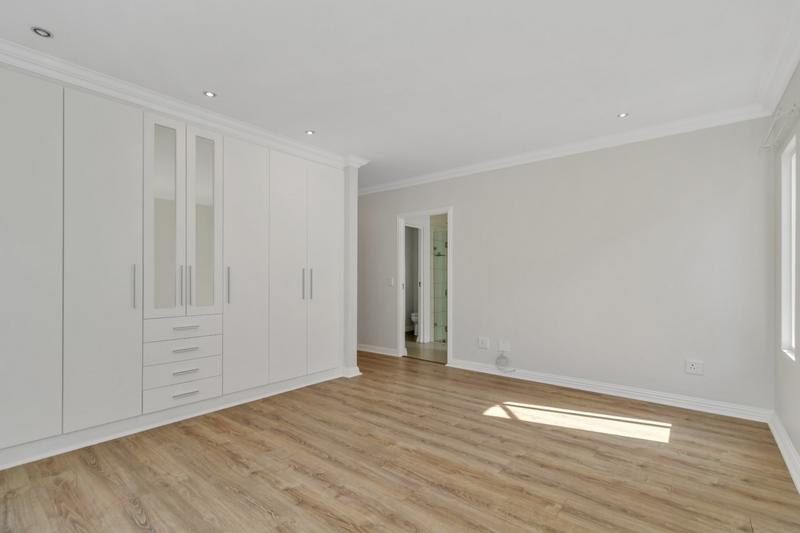 3 Bedroom Property for Sale in Broadacres Gauteng