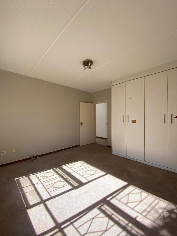To Let 2 Bedroom Property for Rent in Vorna Valley Gauteng