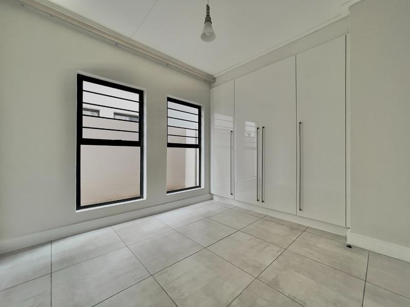 To Let 3 Bedroom Property for Rent in Waterfall Gauteng