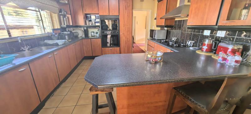 4 Bedroom Property for Sale in Florida Gauteng
