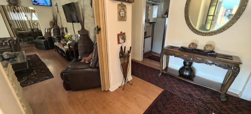 4 Bedroom Property for Sale in Florida Gauteng