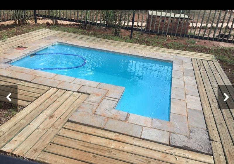 0 Bedroom Property for Sale in Hekpoort Gauteng
