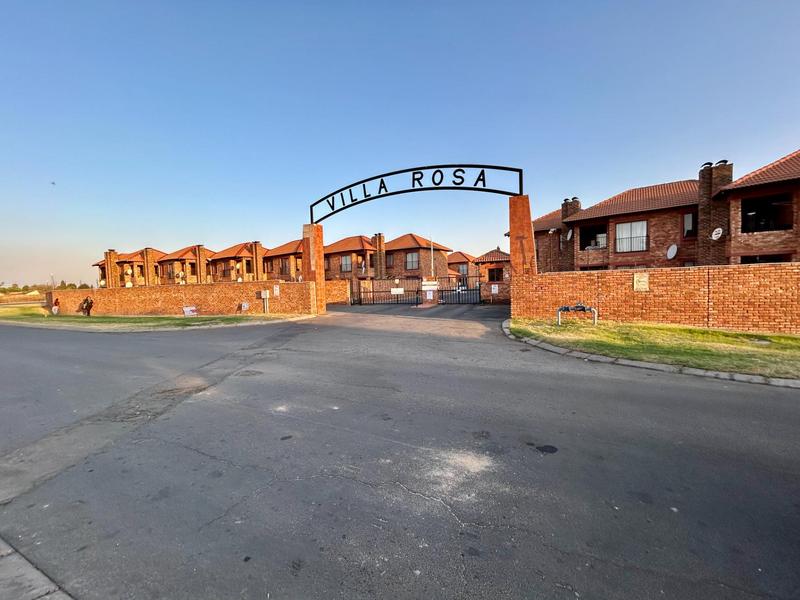 3 Bedroom Property for Sale in Edleen Gauteng