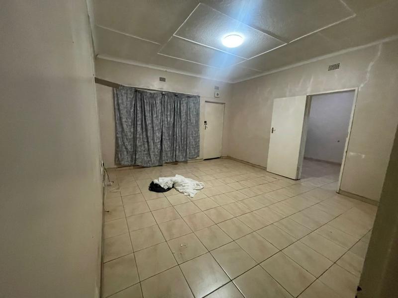 To Let 3 Bedroom Property for Rent in Turffontein Gauteng