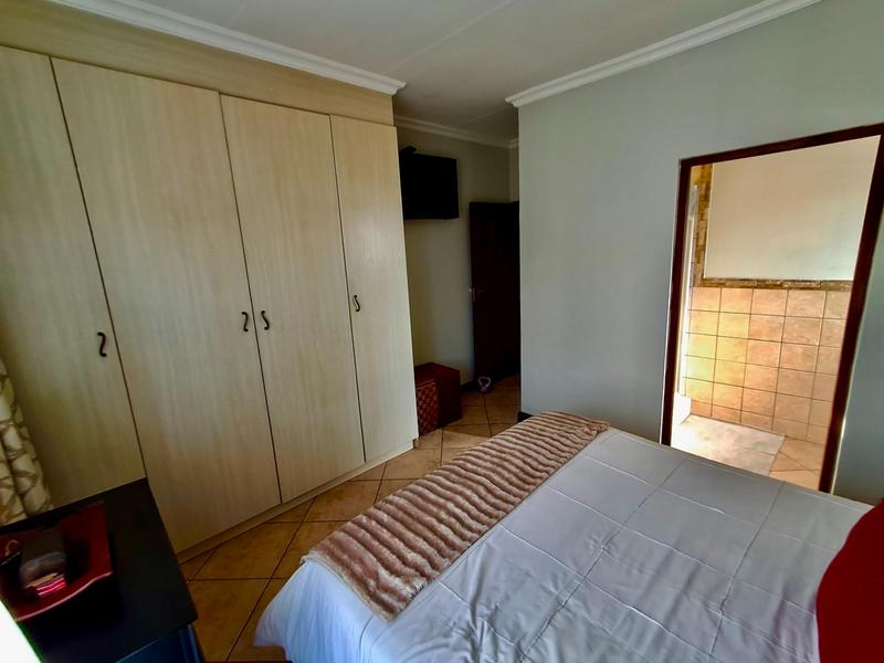2 Bedroom Property for Sale in Montana Tuine Gauteng