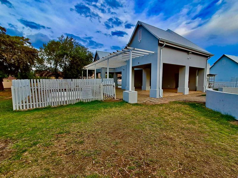 2 Bedroom Property for Sale in Montana Tuine Gauteng