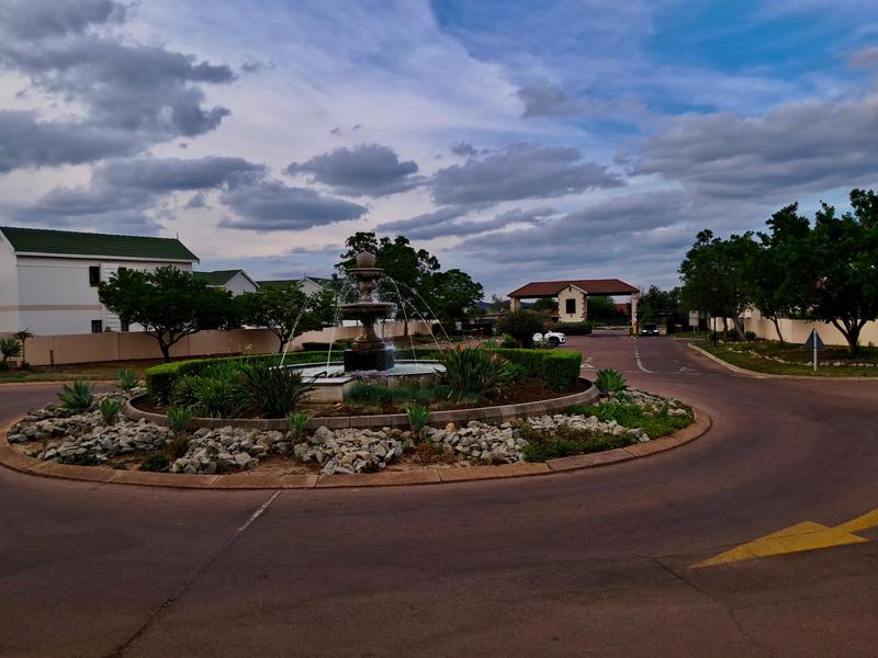 2 Bedroom Property for Sale in Montana Tuine Gauteng