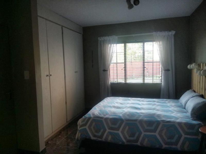 1 Bedroom Property for Sale in Rietvalleirand Gauteng