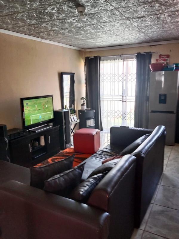 2 Bedroom Property for Sale in Lufhereng Gauteng