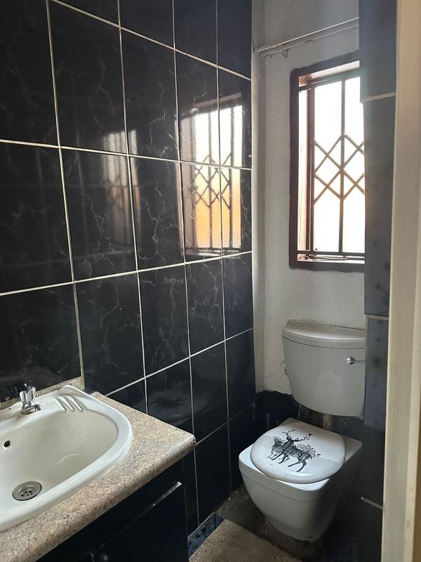 2 Bedroom Property for Sale in Lufhereng Gauteng