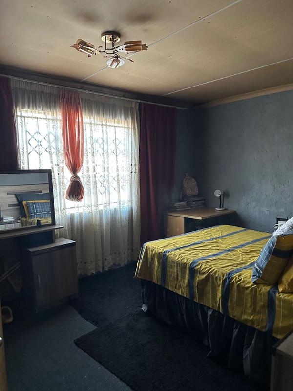 2 Bedroom Property for Sale in Lufhereng Gauteng