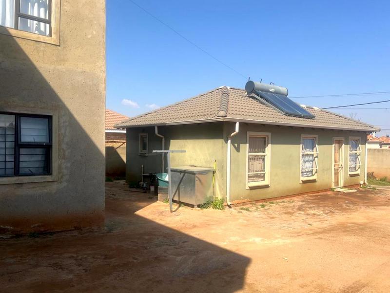 3 Bedroom Property for Sale in Lufhereng Gauteng