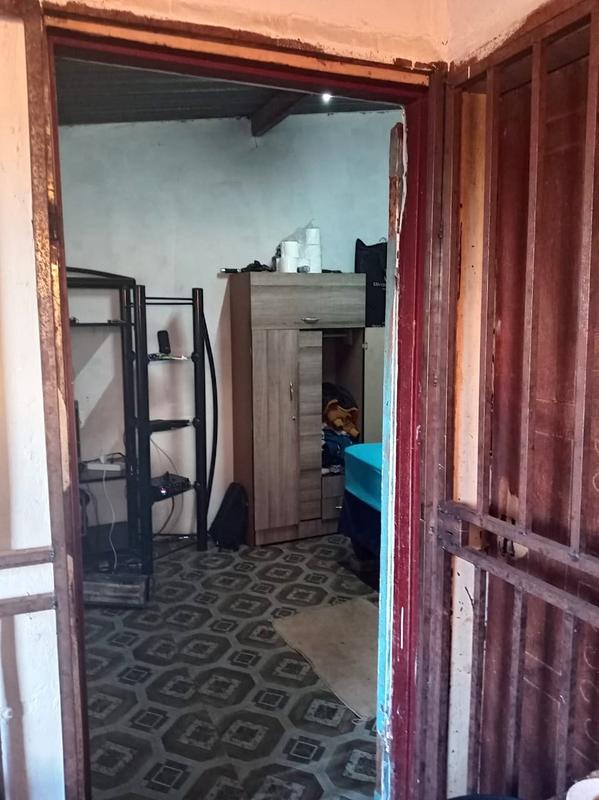 1 Bedroom Property for Sale in Roodekop Gauteng