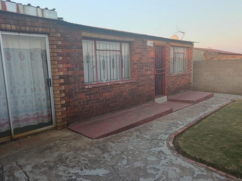 1 Bedroom Property for Sale in Molapo Gauteng