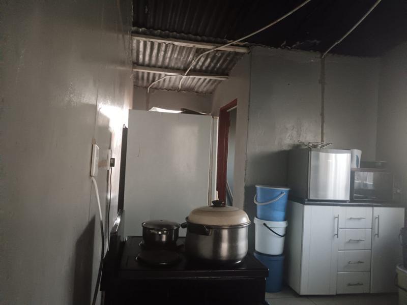 1 Bedroom Property for Sale in Molapo Gauteng