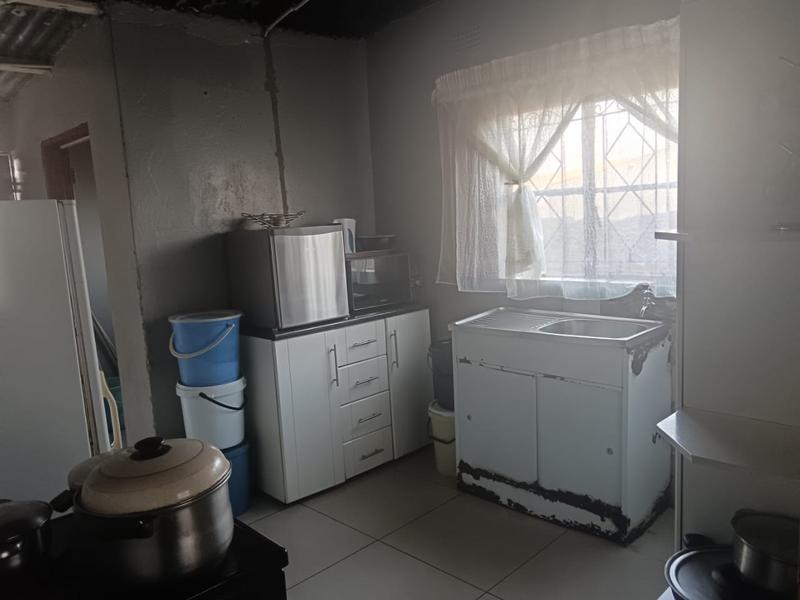 1 Bedroom Property for Sale in Molapo Gauteng