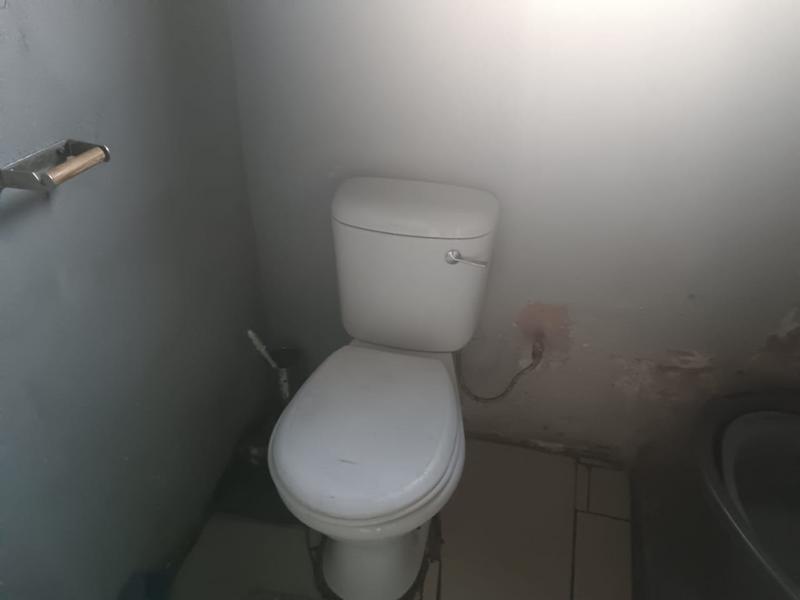 1 Bedroom Property for Sale in Molapo Gauteng