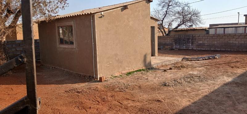 1 Bedroom Property for Sale in Bram Fischerville Gauteng