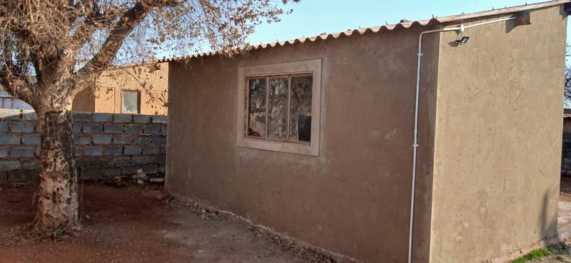1 Bedroom Property for Sale in Bram Fischerville Gauteng