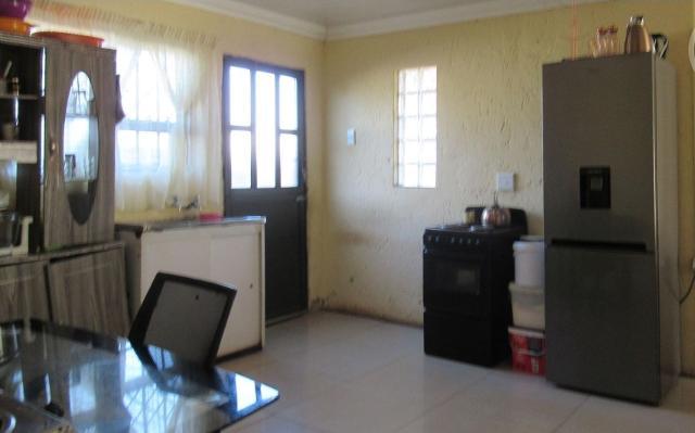 6 Bedroom Property for Sale in Protea Garden Gauteng