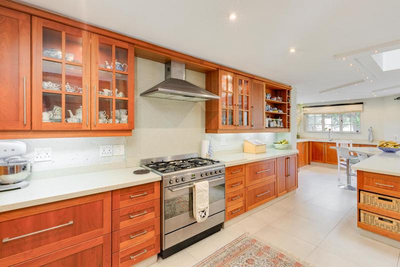 5 Bedroom Property for Sale in Fourways Gardens Gauteng