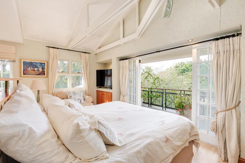 5 Bedroom Property for Sale in Fourways Gardens Gauteng