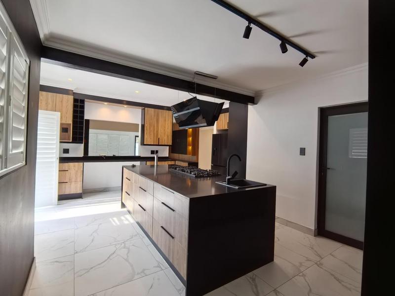 To Let 4 Bedroom Property for Rent in Bedfordview Gauteng