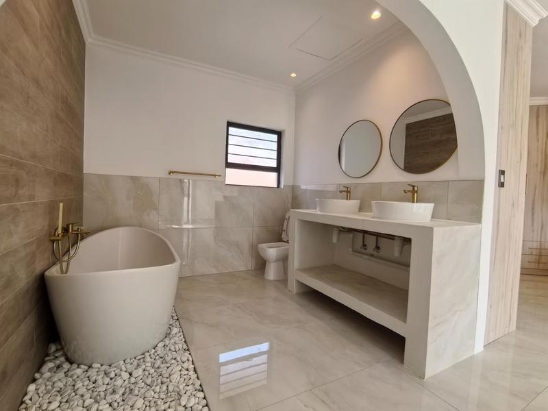 To Let 4 Bedroom Property for Rent in Bedfordview Gauteng
