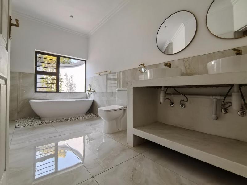 To Let 4 Bedroom Property for Rent in Bedfordview Gauteng