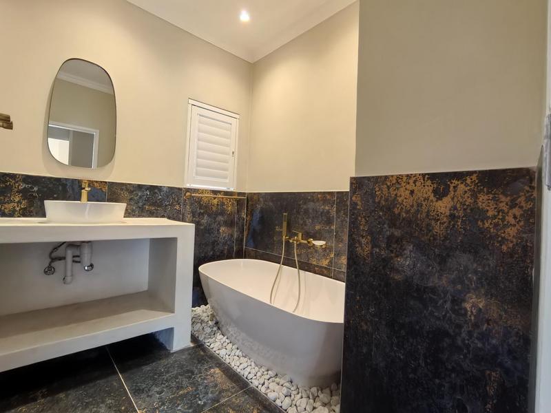 To Let 4 Bedroom Property for Rent in Bedfordview Gauteng